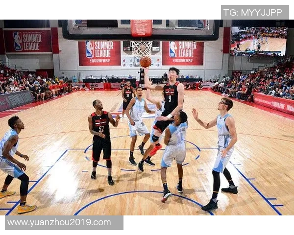 火箭队与掘金队对决周琦表现引发球迷热议与期待