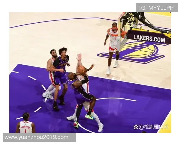 火箭与快船季后赛第六场精彩对决全景回顾与精彩瞬间解析